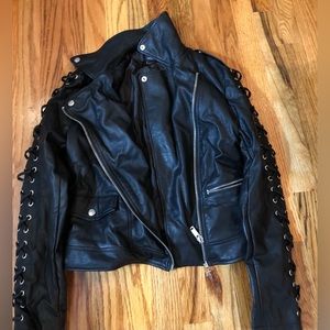 Cropped Faux leather jacket